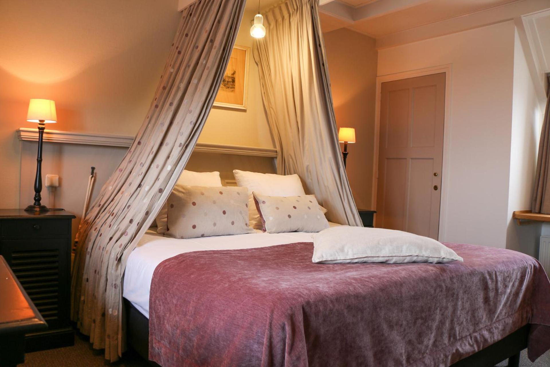 De Campveerse Toren Hotel
