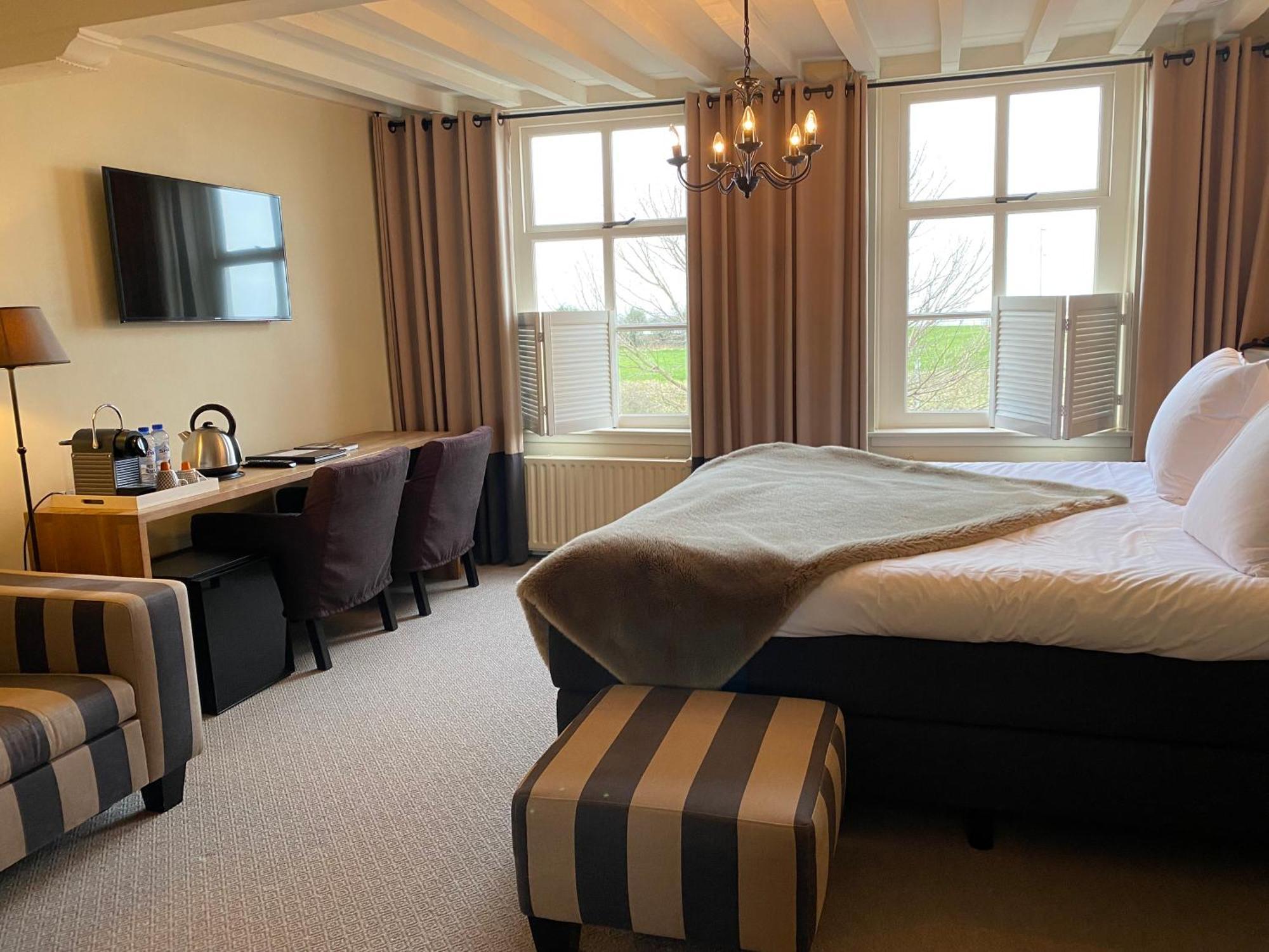 De Campveerse Toren Hotel 3*